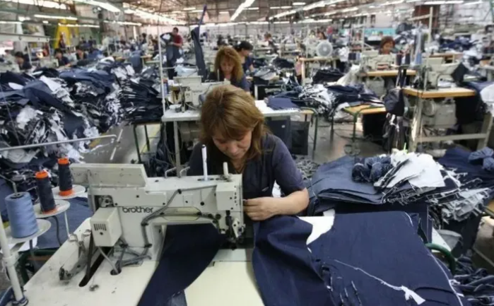 Crisis en la industria textil: cerca del 70% de la ropa que se compra en la Argentina es importada