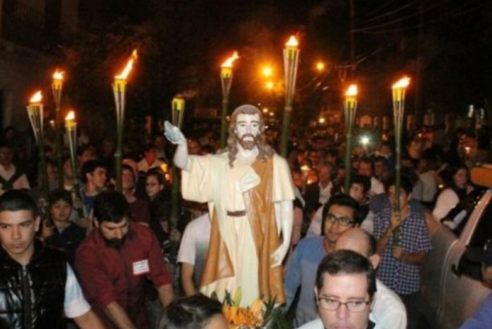 Corrientes se ilumina con fe y tradición por San Juan Bautista