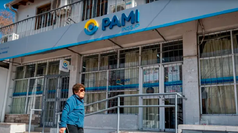 Crisis en el PAMI: el Gobierno busca garantizar su funcionamiento y le gira 580 mil millones de pesos