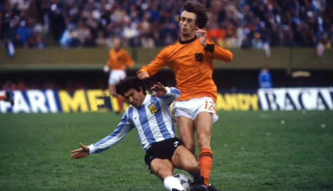 El último adiós a un campeón del mundo del '78: murió Luis Galván