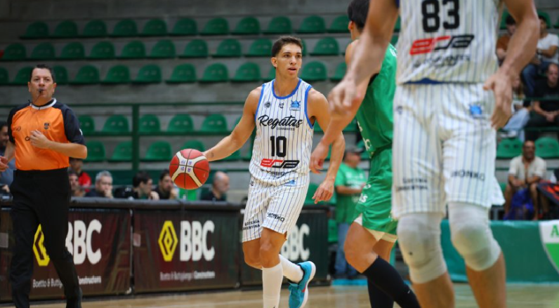 Liga Argentina: Regatas retornó al triunfo frente a Atenas de Córdoba