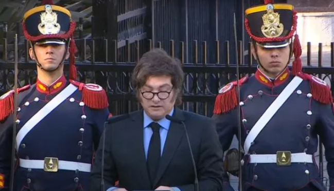 Javier Milei insistió con que no fue a Tucumán por la niebla: "El resto son especulaciones"