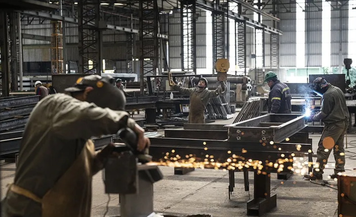 Industria: en mayo la capacidad instalada subió un 0.3% mensual