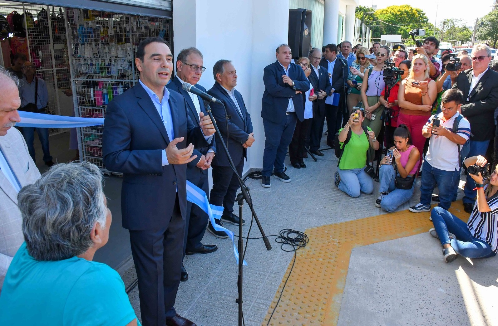 Al inaugurar refacciones en el Puerto, Valdés reivindicó “parte de nuestra cultura, costumbres y comercio”