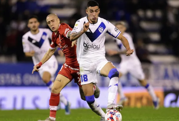 SE DEFINE EL CAMPEONATO: horario, formaciones y TV de VELEZ VS HURACÁN