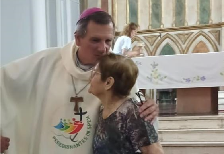 MONSEÑOR CANECIN AGRADECIÓ LA PRESENCIA FECUNDA Y DELICADA DE LAS MADRES