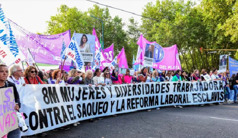 Miles de mujeres marcharon en todo el país por el 8M