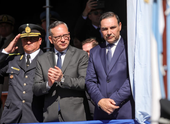 VALDÉS DESTACÓ LA LABOR DE LA POLICÍA DE CORRIENTES Y SOLICITÓ CONTINUAR REFORZANDO LAS TAREAS DE PREVENCIÓN DEL DELITO